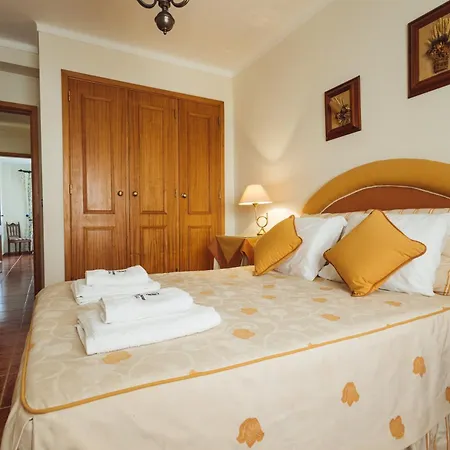 Apartamento 18 - Typical Portuguese *